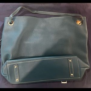 Gorgeous Large Dooney and Bourke Tote